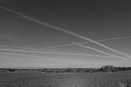 Ślady na niebie null